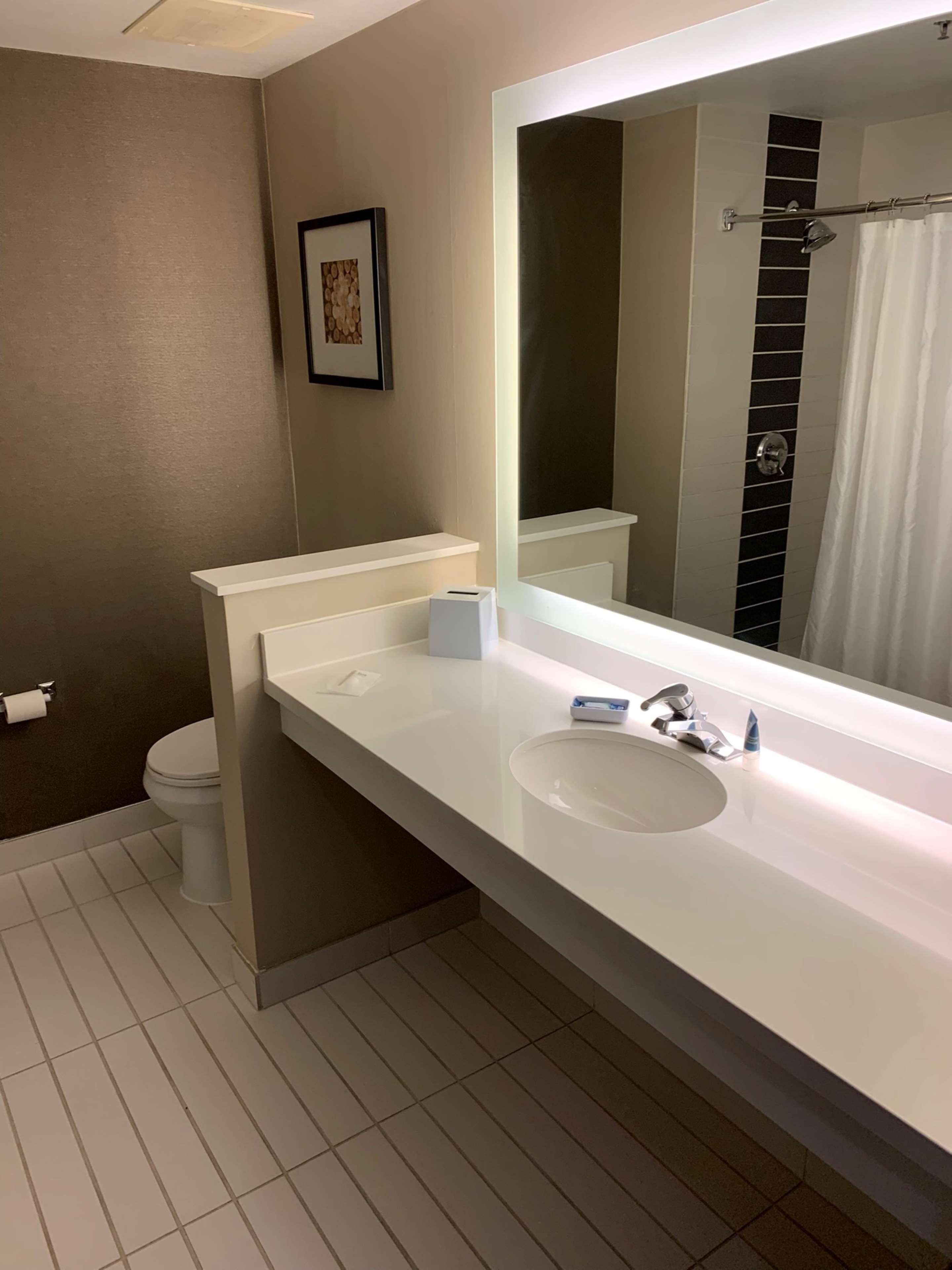 Doubletree By Hilton Las Vegas East Flamingo Dış mekan fotoğraf